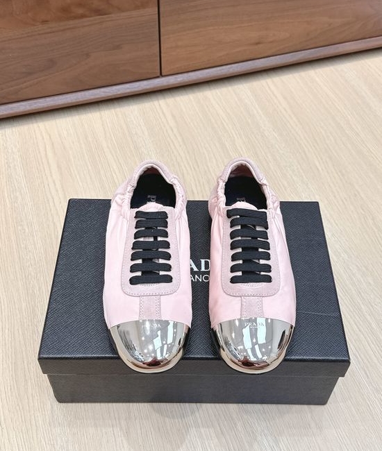 Prada Metallic-Toe Thin-Sole Casual Sneakers