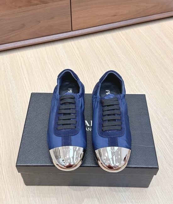 Prada Metallic-Toe Thin-Sole Casual Sneakers