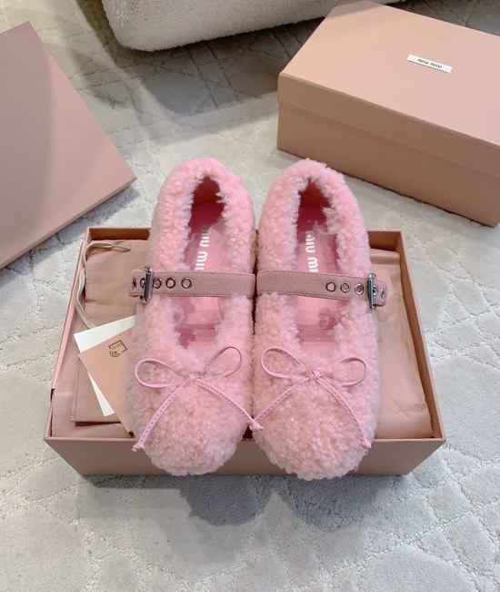 Miu Miu Soft Wool Upper Flat Shoes Comfortable Warm Durable Outsole