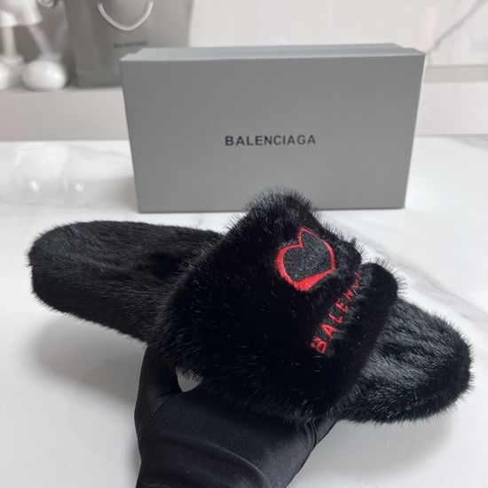 Balenciaga Soft Cozy Fuzzy Plush Indoor Outdoor Slippers
