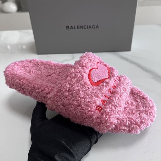 Balenciaga Soft Cozy Fuzzy Plush Indoor Outdoor Slippers