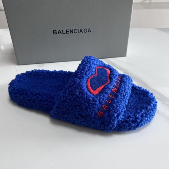 Balenciaga Soft Cozy Fuzzy Plush Indoor Outdoor Slippers