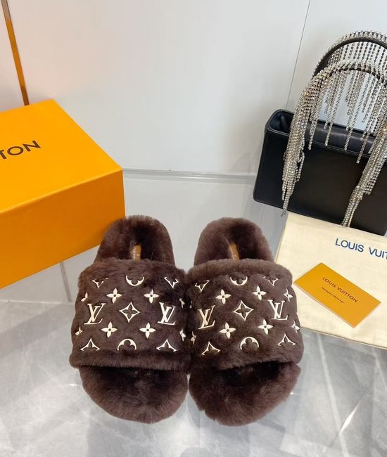 Louis Vuitton LV Monogram Wool Slippers Plush Lining Non-slip Cozy Indoor Footwear