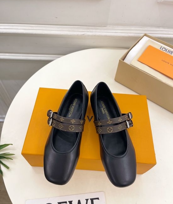 Louis Vuitton LV Classic Floral Buckle Strap Mary Jane Ballet Flats