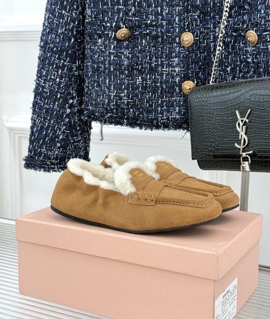 Miu Miu Furry Leather Loafers Warm Soft Daily Comfortable Casual Shoes
