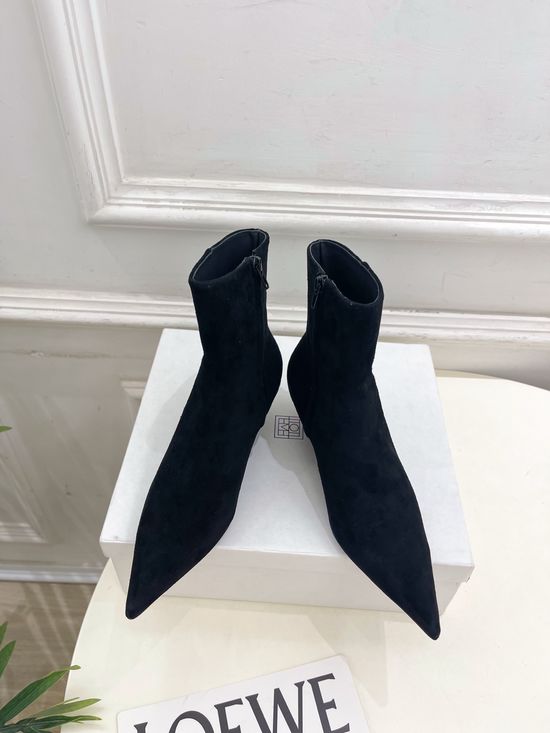Toteme Pointed Toe Wedge Ankle Boots With Inner Zipper