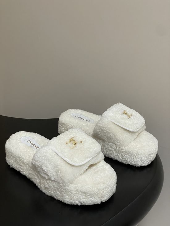 Chanel Classic Quilted Logo Comfort Thick Sole Slippers