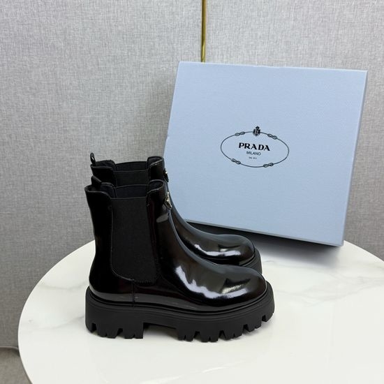 Prada Premium Leather Upper Comfortable Fashion Casual Shoes Durable Sole