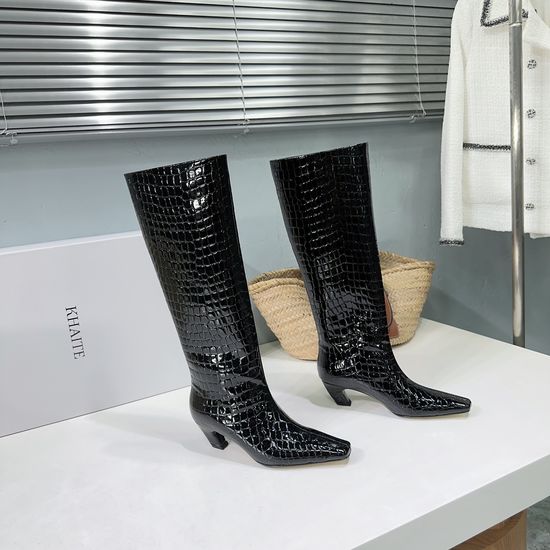 Khaite Low Heel Knee-high Boots Slim Fit Elegant Leather Footwear