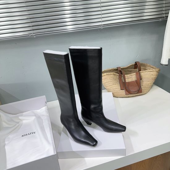 Khaite Low Heel Knee-high Boots Slim Fit Elegant Leather Footwear