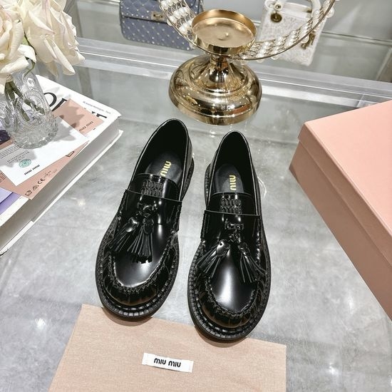 Miu Miu Leather Loafers with Tassel Decor Casual Slip On Shoes