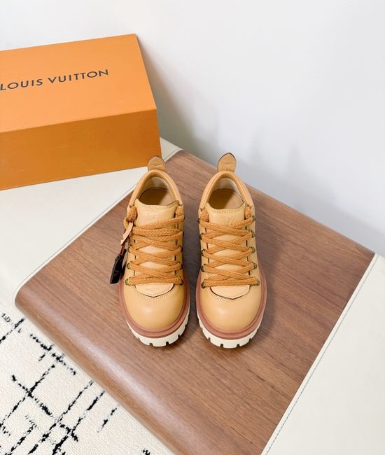 Louis Vuitton LV Calfskin Platform Lace-up Casual Shoes with Thick Rubber Sole