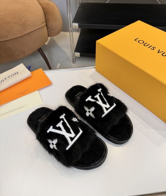 Louis Vuitton LV Mink Fur Lined House Slippers Soft Warm Comfortable Durable Sole