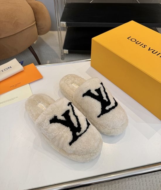 Louis Vuitton LV Wool Lined Home Slippers Soft Warm Non-slip Thick Sole Daily Wear