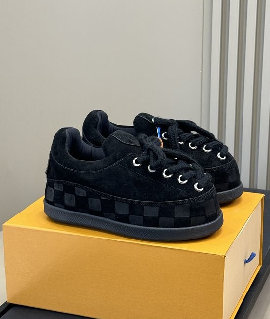 Louis Vuitton LV Casual Chunky Sneakers With Height Boosting Thick Sole