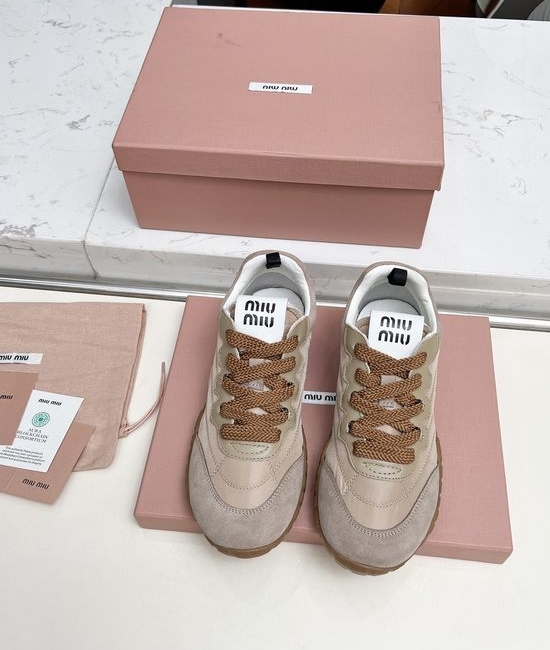 Miu Miu Leather Nylon Mesh Casual Sneakers Wear-resistant Comfortable Footwear