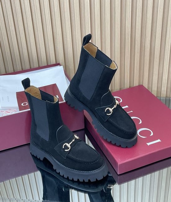 Gucci Horsebit Decor Chelsea Ankle Boots Thick Grooved Rubber Sole