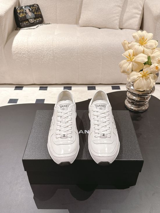 Chanel Classic Black White Comfortable Casual Walking Sneakers