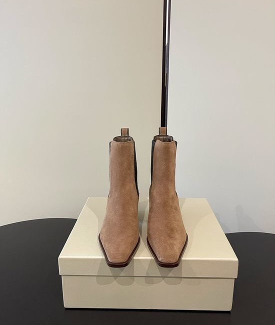 Brunello Cucinelli Elastic Chelsea Ankle Boots With Chain Decor