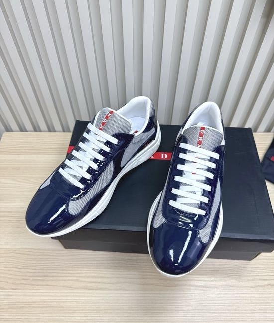 Prada Leather Square Toe Comfortable Non-slip Casual Fashion Sneakers