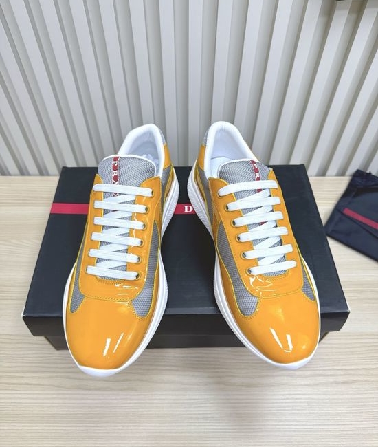 Prada Leather Square Toe Comfortable Non-slip Casual Fashion Sneakers