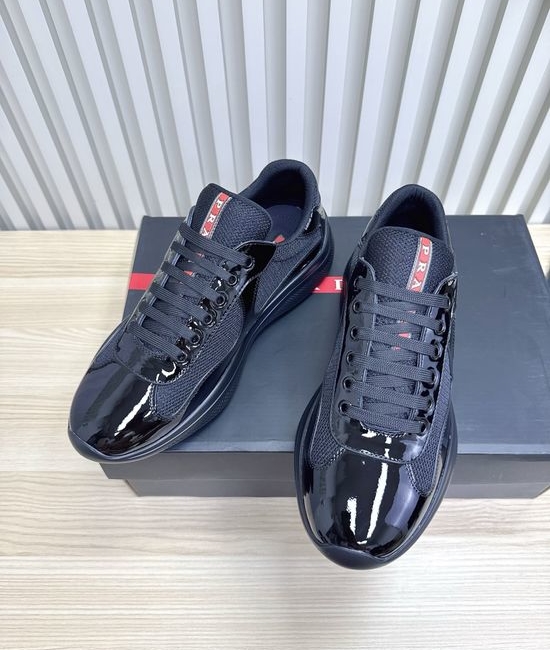 Prada Leather Square Toe Comfortable Non-slip Casual Fashion Sneakers