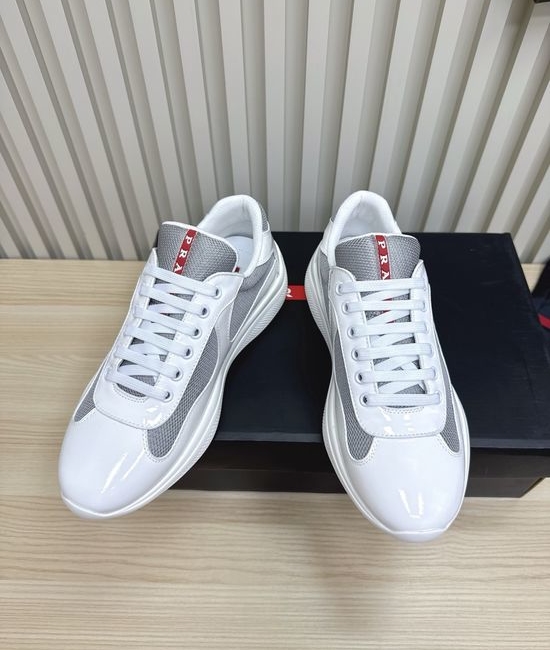 Prada Leather Square Toe Comfortable Non-slip Casual Fashion Sneakers