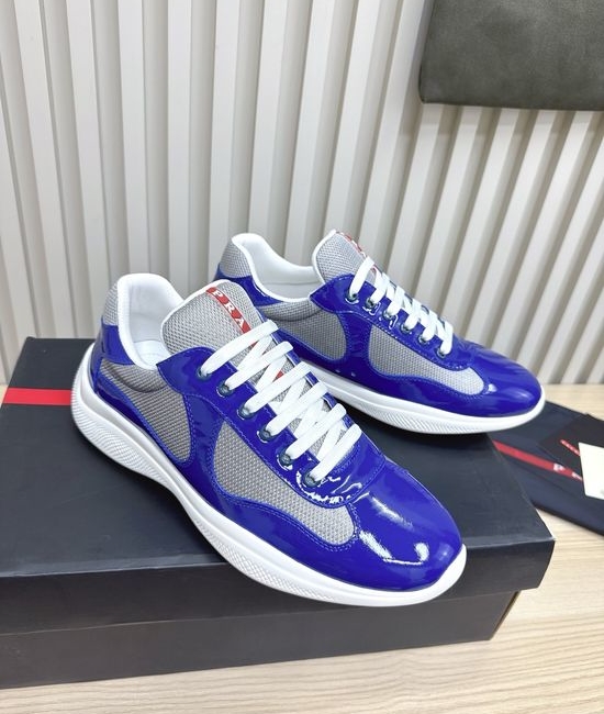 Prada Leather Square Toe Comfortable Non-slip Casual Fashion Sneakers