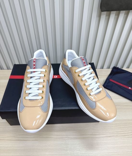 Prada Leather Square Toe Comfortable Non-slip Casual Fashion Sneakers