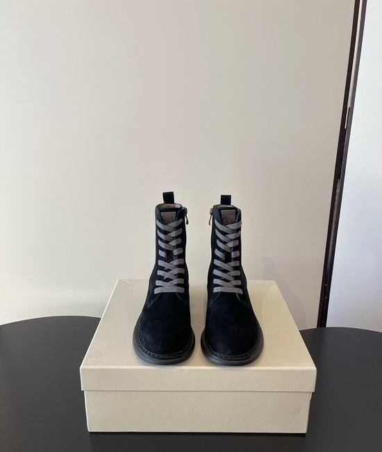 Brunello Cucinelli Elastic Chelsea Ankle Boots With Chain Decor