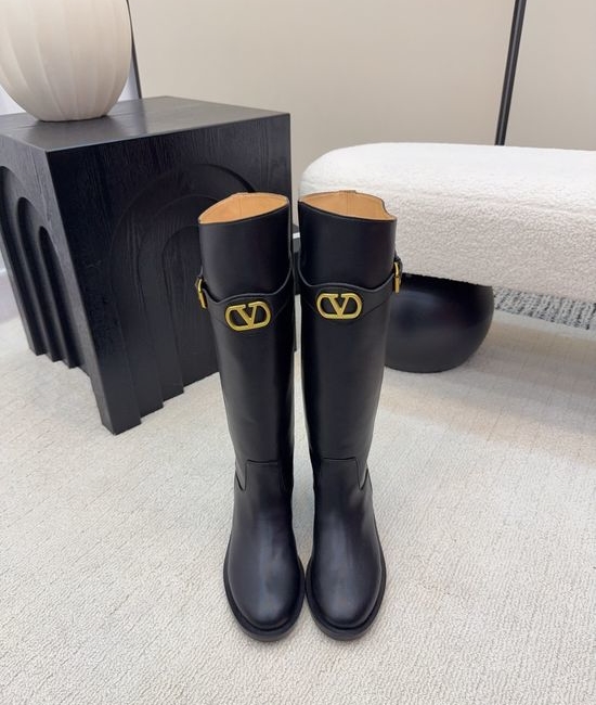 Valentino Classic High-Quality Long Riding Boots with Unique Buckle