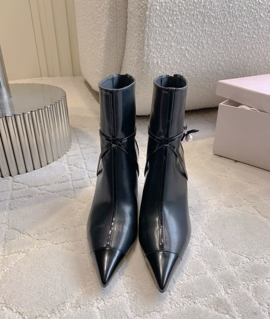 Jimmy Choo Elegant Pointed Toe High Heel Ankle Boots Pearl Decor