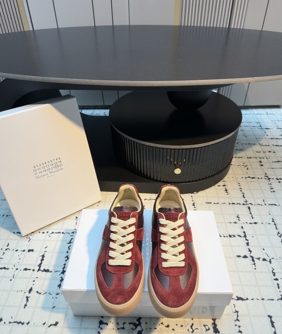 Maison Margiela MM6 Thick Sole Casual Sneakers Lightweight Comfortable Upper