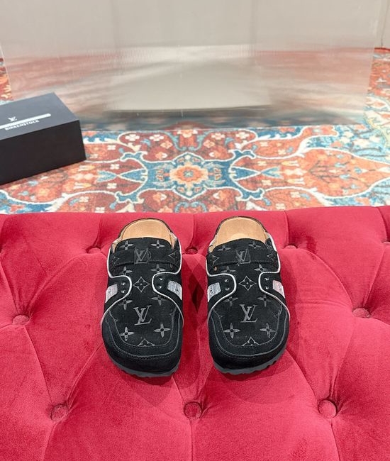 Louis Vuitton LV Vintage Printed Mule Slippers with Stylish Design
