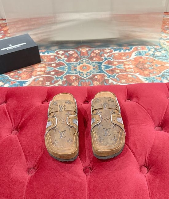 Louis Vuitton LV Vintage Printed Mule Slippers with Stylish Design