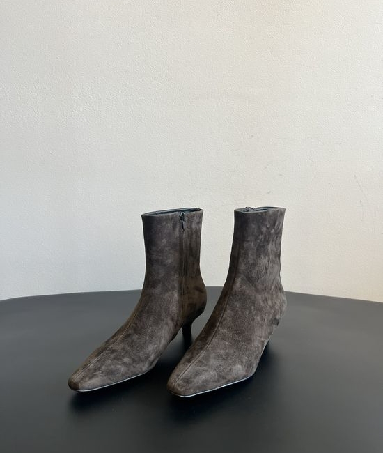 Toteme Suede Kitten Heel Ankle Boots Elegant Versatile
