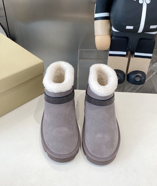 Brunello Cucinelli Cozy Plush Lining Slip On Boots Comfortable Outsole