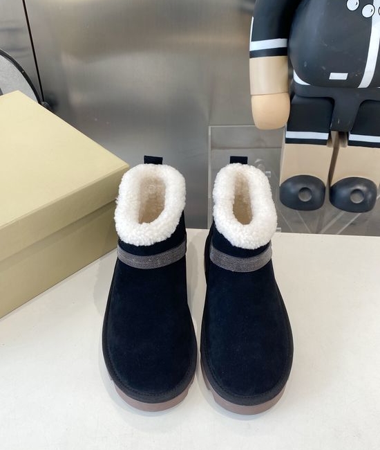Brunello Cucinelli Cozy Plush Lining Slip On Boots Comfortable Outsole