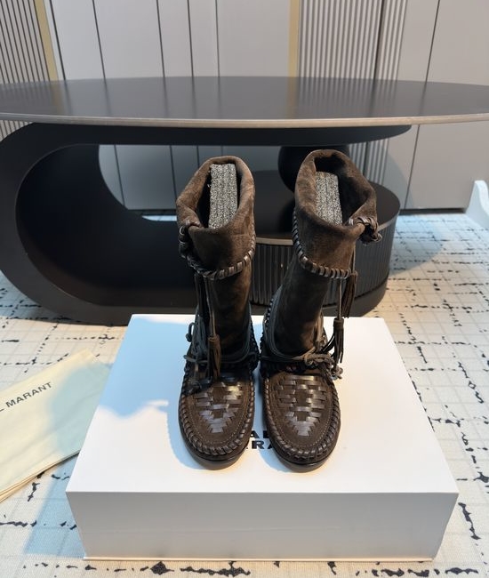 Isabel Marant Western Boots with Embroidered Cultural Fusion Style
