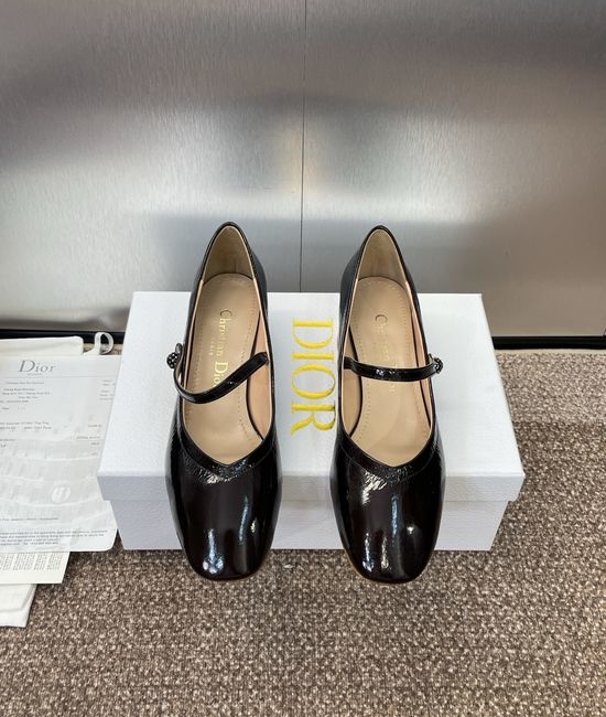 Christian Dior CD Round Toe Patent Leather Chunky Heel Mary Janes
