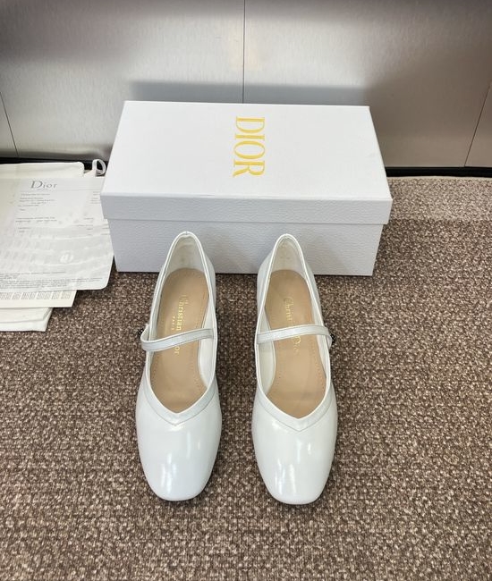 Christian Dior CD Round Toe Patent Leather Chunky Heel Mary Janes
