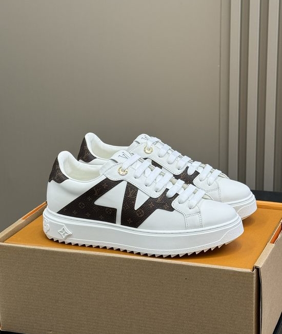 Louis Vuitton LV Canvas Platform Sneakers Comfortable Durable Casual Footwear
