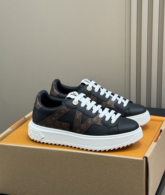 Louis Vuitton LV Canvas Platform Sneakers Comfortable Durable Casual Footwear