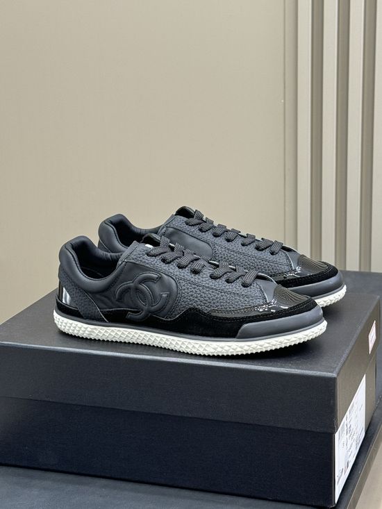 Chanel Classic White Leather Sneakers Lightweight Comfortable Daily Footwear