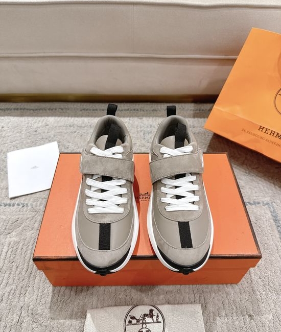 Hermes Comfortable Velcro Cushioned Casual Sports Sneakers