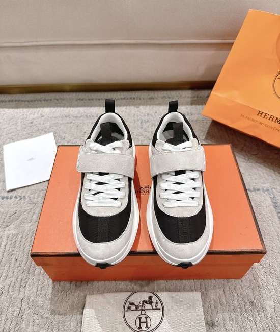 Hermes Comfortable Velcro Cushioned Casual Sports Sneakers
