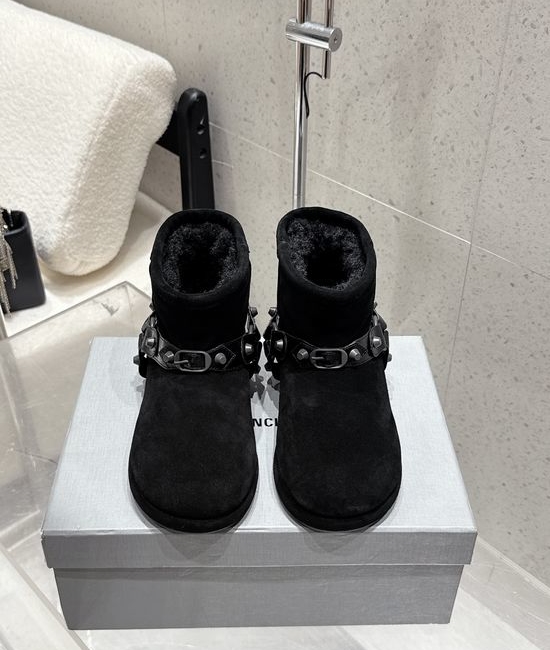 Balenciaga Warm Non Slip Snow Boots With Fuzzy Lining