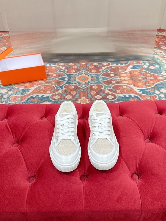 Hermes Soft Leather Casual Shoes with Comfortable Sole