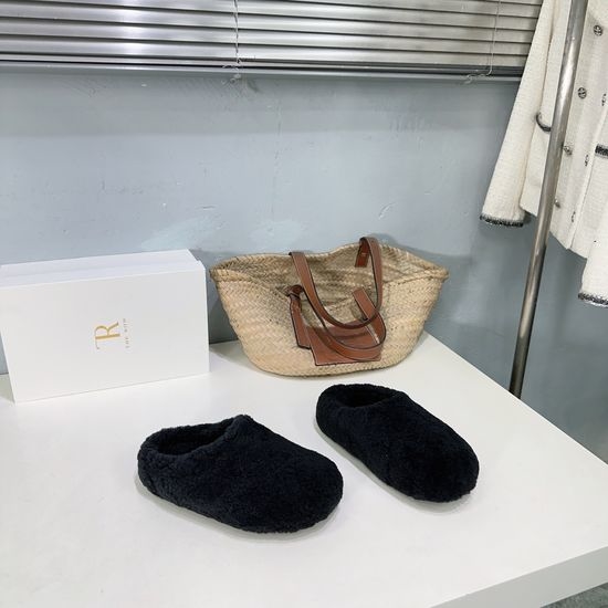 The Row Fuzzy Lined Closed Toe Flats Non Slip Casual Slippers