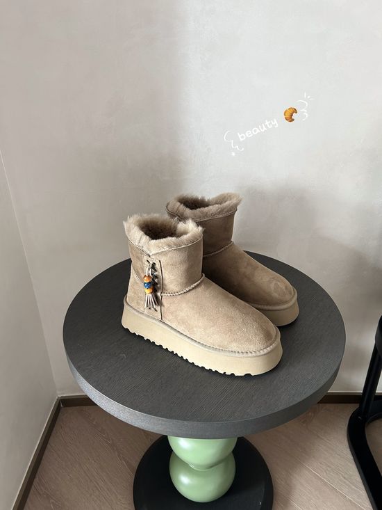 UGG Fringed Beaded Plush Lined Non-slip Warm Winter Boots
